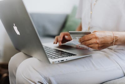 4 Essential Tips for Safe Online Shopping: Protecting Your Credit Card from Fraud